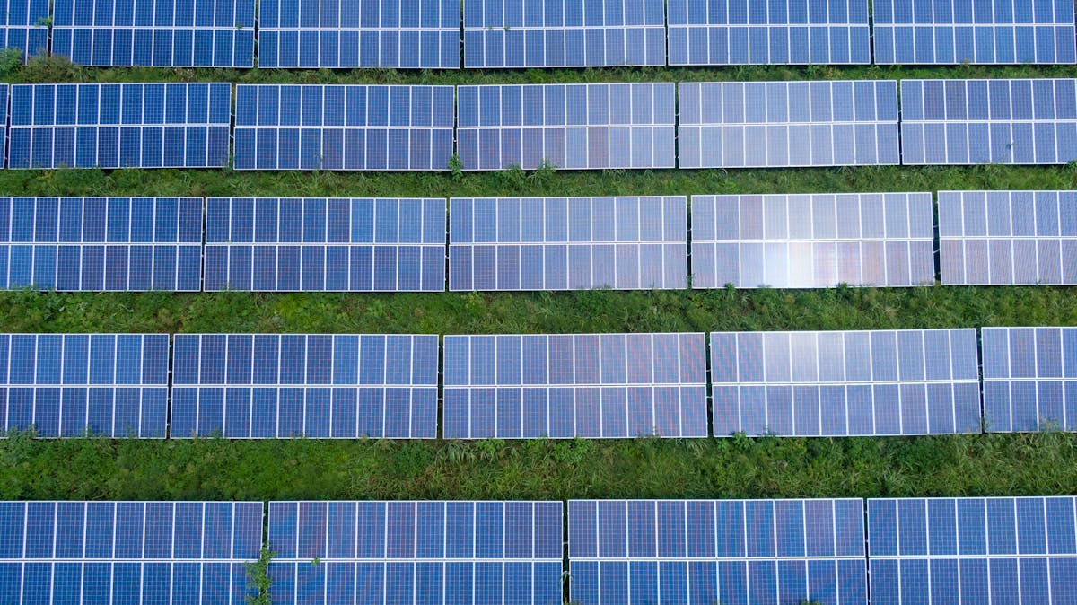 Placas solares en casa prefabricada